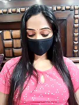 Snapshot of Yours-Bebo chatting on 3, 11, 2025 Yours-Bebo online show from 3, 11, 2025