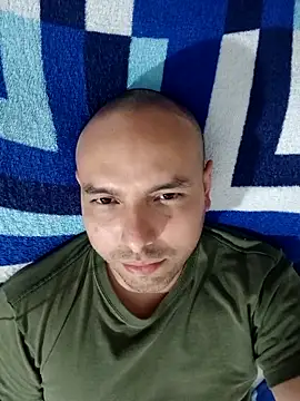 Snapshot of ElSunEagle chatting on 6, 2, 2025 ElSunEagle online show from 6, 2, 2025