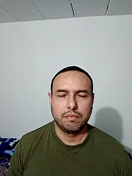 Snapshot of ElSunEagle chatting on 17, 9, 2025 ElSunEagle online show from 17, 9, 2025