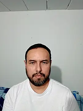 Snapshot of ElSunEagle chatting on 12, 10, 2025 ElSunEagle online show from 12, 10, 2025