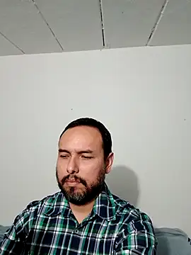 Snapshot of ElSunEagle chatting on 20, 10, 2025 ElSunEagle online show from 20, 10, 2025