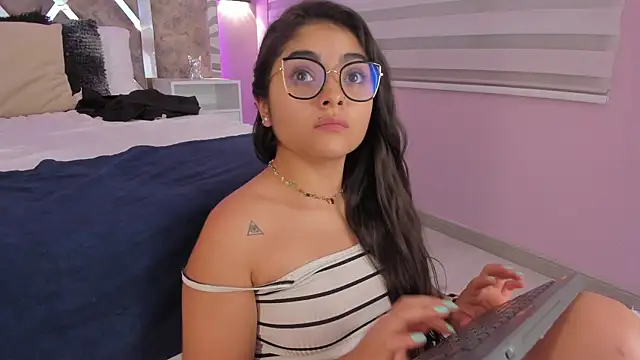 Snapshot of GiselOrtiz chatting on 28, 2, 2025 GiselOrtiz online show from 28, 2, 2025