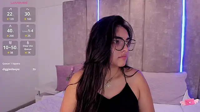 Snapshot of GiselOrtiz chatting on 8, 3, 2025 GiselOrtiz online show from 8, 3, 2025