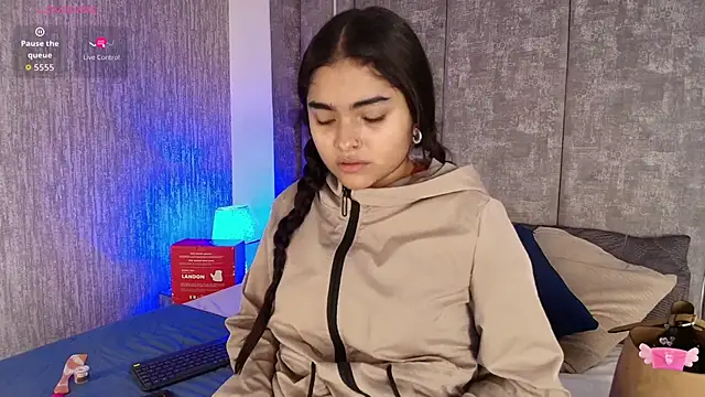 Snapshot of GiselOrtiz chatting on 10, 9, 2025 GiselOrtiz online show from 10, 9, 2025