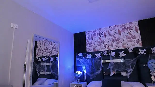 Snapshot of GiselOrtiz chatting on 28, 10, 2025 GiselOrtiz online show from 28, 10, 2025