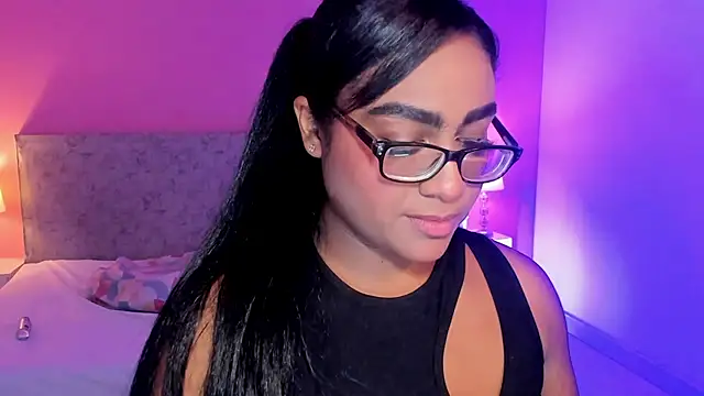 Snapshot of BlakmillerrGilson chatting on 9, 10, 2025 BlakmillerrGilson online show from 9, 10, 2025
