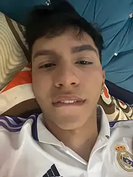 Leonarrrd 01 online show from 14, 12, 2024