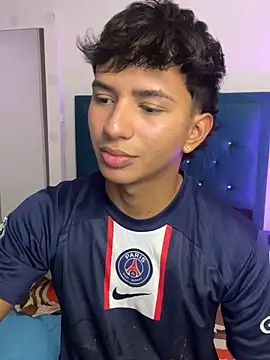 Leonarrrd 01 online show from 7, 10, 2025