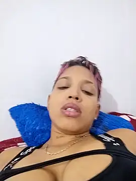 Snapshot of Dirty_Zoe chatting on 14, 12, 2025 Dirty Zoe online show from 14, 12, 2025