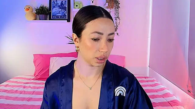 Snapshot of lilyy_evanss chatting on 2, 12, 2025 lilyy evanss online show from 2, 12, 2025