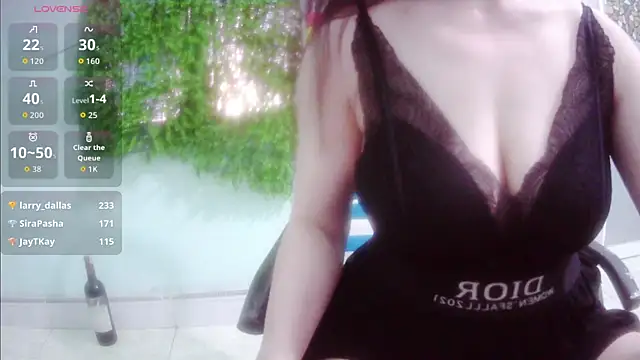 Snapshot of Yii-Ser chatting on 13, 9, 2025 Yii-Ser online show from 13, 9, 2025