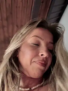 SonyaD  online show from 27, 2, 2025