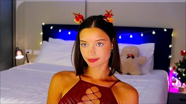 Snapshot of wow_Mia chatting on 22, 12, 2024 wow Mia online show from 22, 12, 2024