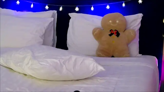 Snapshot of wow_Mia chatting on 25, 12, 2024 wow Mia online show from 25, 12, 2024