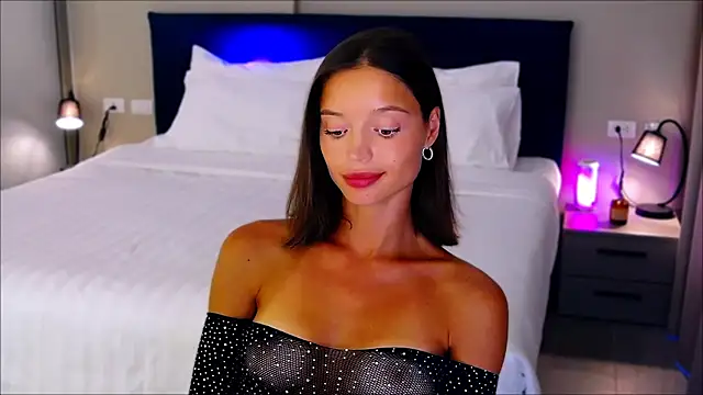 Snapshot of wow_Mia chatting on 26, 2, 2025 wow Mia online show from 26, 2, 2025