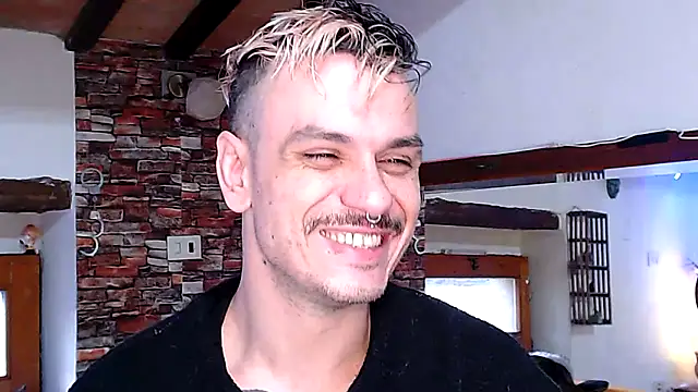 Snapshot of cek_186 chatting on 18, 3, 2025 cek 186 online show from 18, 3, 2025