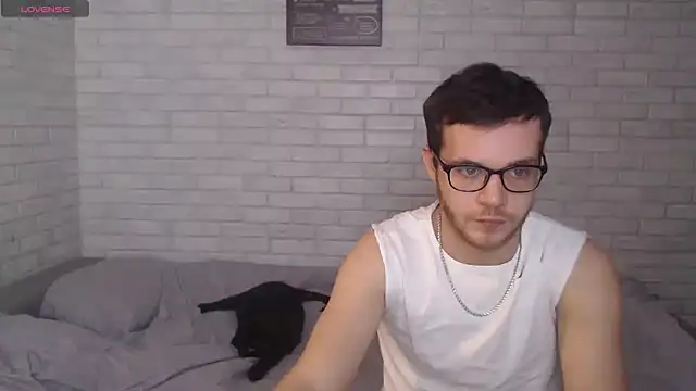 Fuckyoursecretary69 online show from 7, 12, 2024