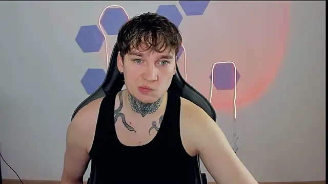 Chris Tyson online show from 4, 12, 2024