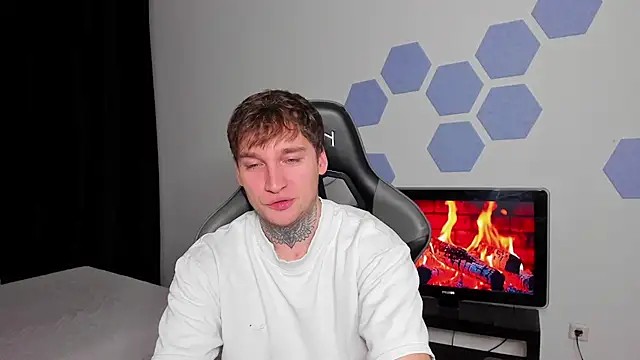 Chris Tyson online show from 13, 10, 2025