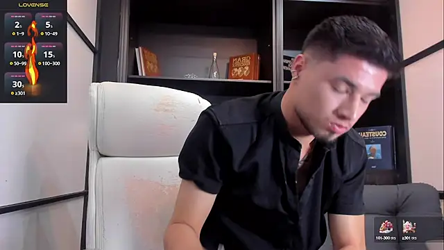 EdwardRoss  online show from 6, 3, 2025