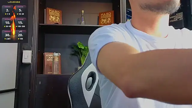 EdwardRoss  online show from 7, 10, 2025