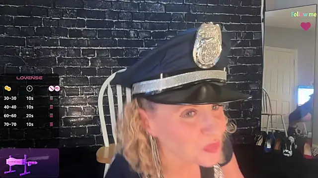 Snapshot of AmberJade_AmJ chatting on 30, 10, 2025 AmberJade AmJ online show from 30, 10, 2025