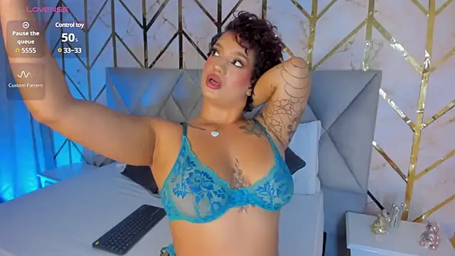 Arianabromw online show from 5, 12, 2024