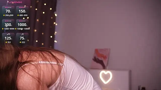 ErinLewist online show from 19, 6, 2026