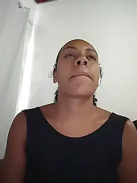 Julia Pretinha online show from 8, 1, 2026