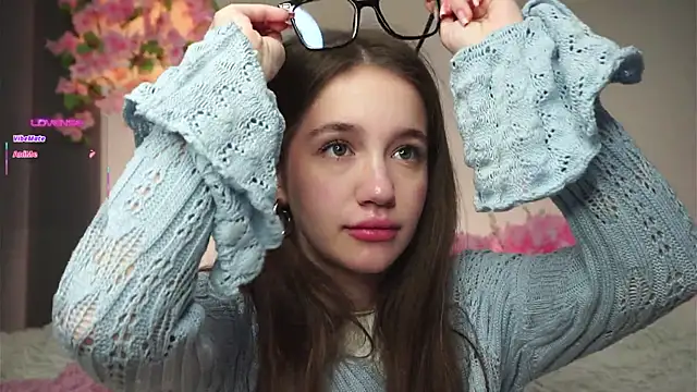 AmiLewis online show from 8, 11, 2025