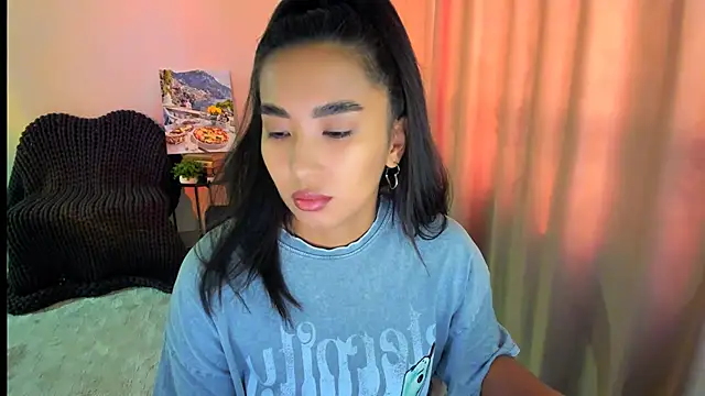 worldofkim online show from 17, 2, 2025