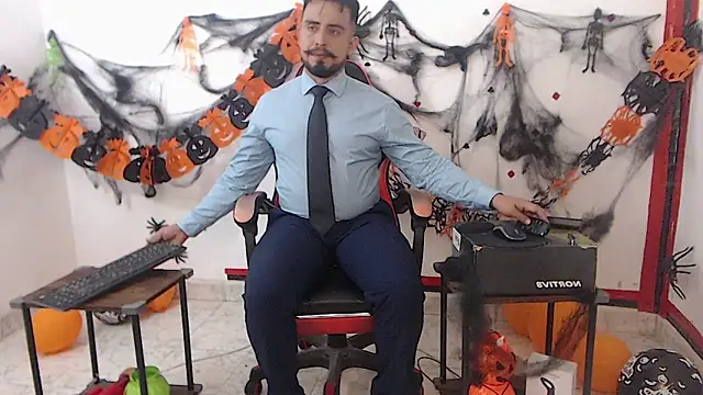 Snapshot of KalethBigDick chatting on 23, 10, 2025 KalethBigDick online show from 23, 10, 2025