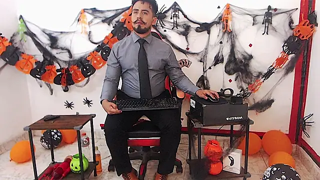 Snapshot of KalethBigDick chatting on 28, 10, 2025 KalethBigDick online show from 28, 10, 2025