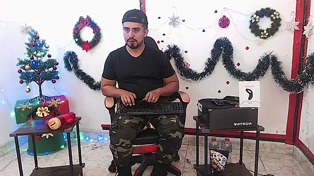 Snapshot of KalethBigDick chatting on 2, 12, 2025 KalethBigDick online show from 2, 12, 2025