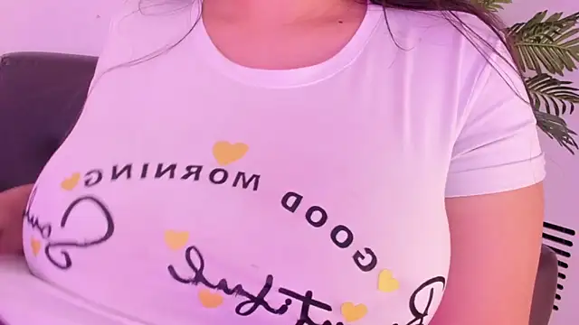 Snapshot of Miia_Thompsonn chatting on 11, 1, 2025 Miia Thompsonn online show from 11, 1, 2025