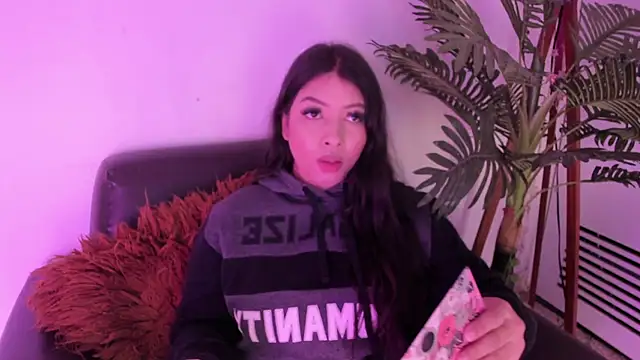 Snapshot of Miia_Thompsonn chatting on 22, 1, 2025 Miia Thompsonn online show from 22, 1, 2025