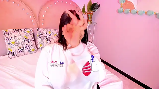 Snapshot of Miia_Thompsonn chatting on 5, 12, 2025 Miia Thompsonn online show from 5, 12, 2025