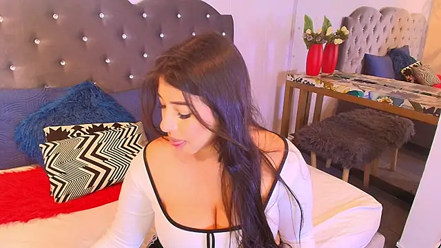 Snapshot of Miia_Thompsonn chatting on 19, 12, 2025 Miia Thompsonn online show from 19, 12, 2025