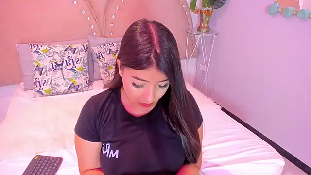 Miia Thompsonn online show from 7, 1, 2026