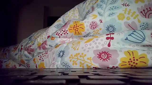 Snapshot of deltaforce1987 chatting on 20, 12, 2024 deltaforce1987 online show from 20, 12, 2024