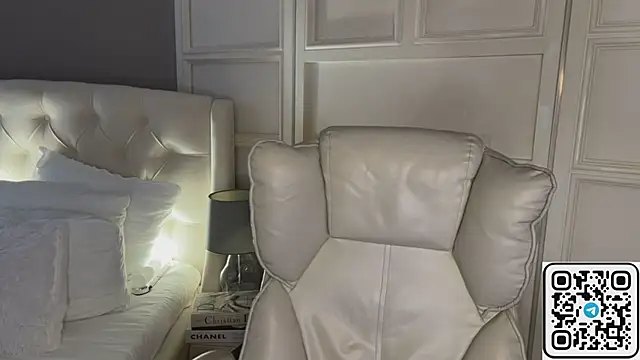 UrLillShy online show from 6, 4, 2026