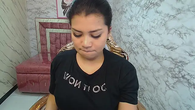 Snapshot of _mila_sweet_v chatting on 12, 2, 2025 mila sweet v online show from 12, 2, 2025
