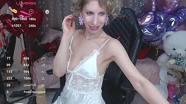 AdrianaSea online show from 1, 3, 2025