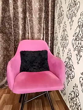 Mishika Gill online show from 6, 2, 2025