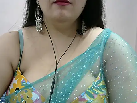 Snapshot of Shruti_139 chatting on 15, 10, 2025 Shruti 139 online show from 15, 10, 2025