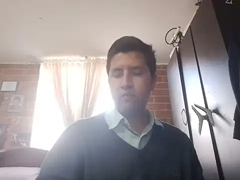 Snapshot of greeneyes999999999999 chatting on 15, 10, 2025 greeneyes999999999999 online show from 15, 10, 2025