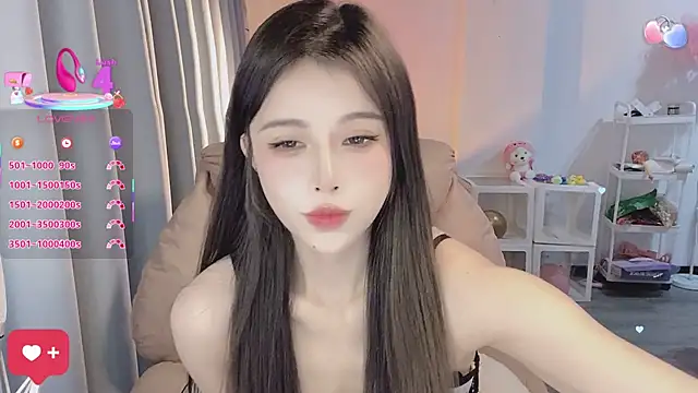 Snapshot of 7-Love chatting on 4, 3, 2025 7-Love online show from 4, 3, 2025