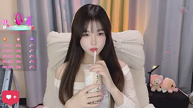 Snapshot of 7-Love chatting on 11, 9, 2025 7-Love online show from 11, 9, 2025