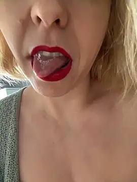 Snapshot of Yourdirtybitch chatting on 6, 2, 2025 Yourdirtybitch online show from 6, 2, 2025