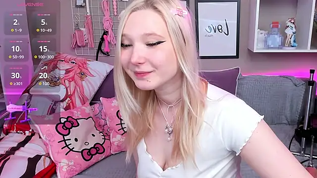 Snapshot of MeowkaKitty chatting on 17, 2, 2025 MeowkaKitty online show from 17, 2, 2025